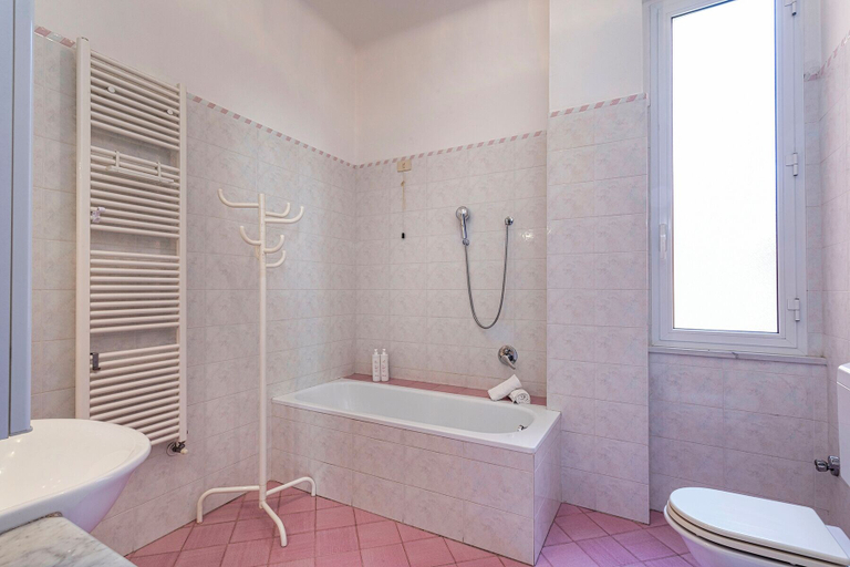 Bathroom 4, Classy Apartment in Rapallo by Wonderful Italy, Genova