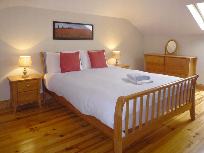 Bedroom 2, Madams Hill House Killarney