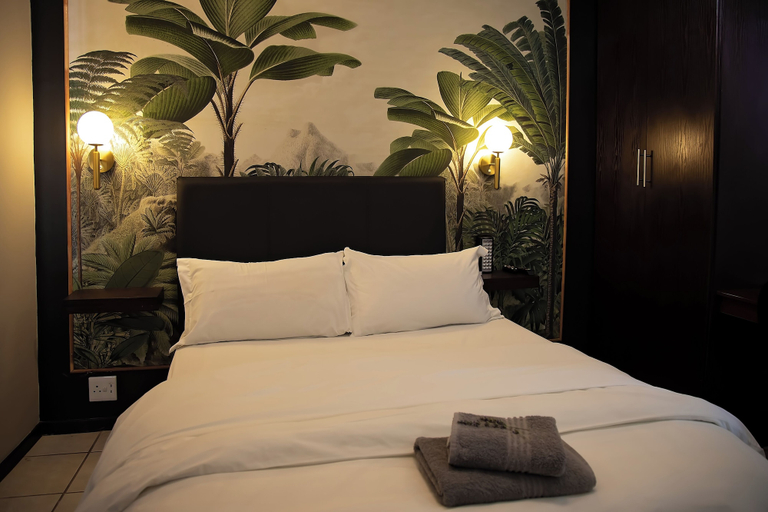 Bedroom 3, Stay, Siyanda
