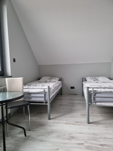 Others 5, Noclegi 24/h Leszczynek, Kutno