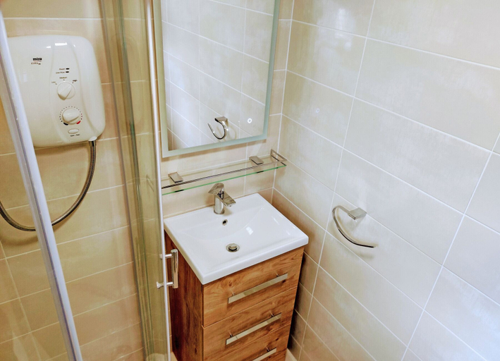 Bathroom 4, Tralee Townhouse Holiday Home