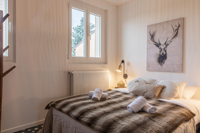 Bedroom 2, DIFY Chalet a la ville - Parilly, Rhône