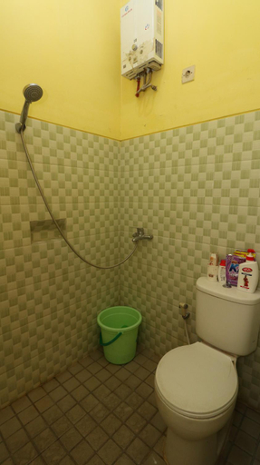 Bathroom 15
