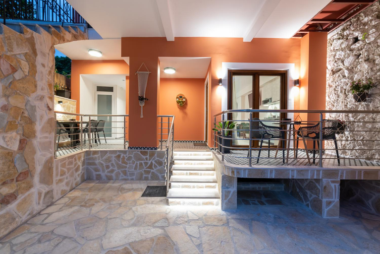 Exterior & Views 1, Bella Vasilica Luxury Apartments, Epirus