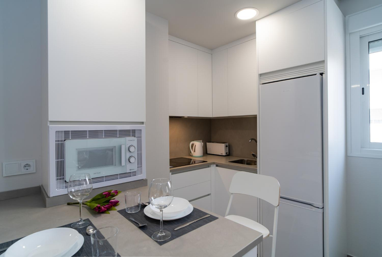 Others 5, AAC Malaga - Apartamento muy comodo y bien comunicado, a 1,3km del centro, Málaga