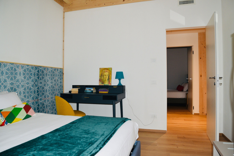 Bedroom 4, Nine Rooms Shared, Trento