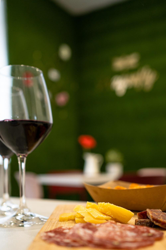 Food & Drinks 5, Dragonfly affittacamere, Foggia