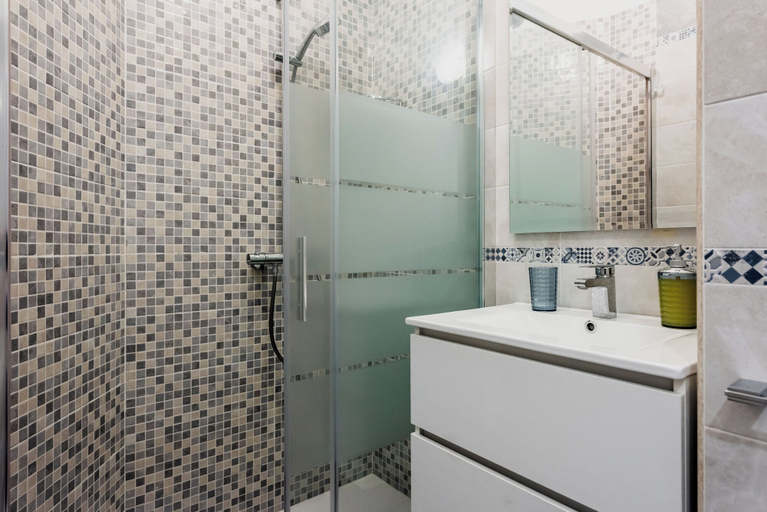 Bathroom, Il giardino di Aci by Wonderful Italy, Catania