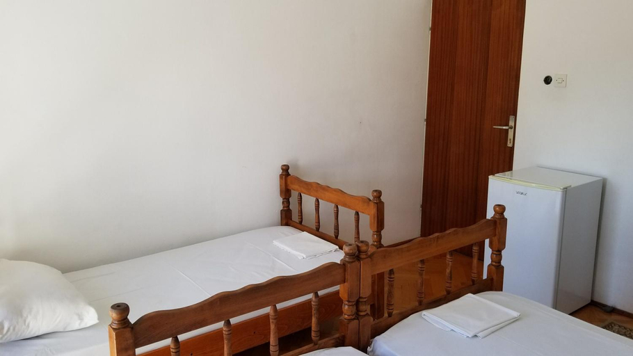 Others 3, Guesthouse Kodre