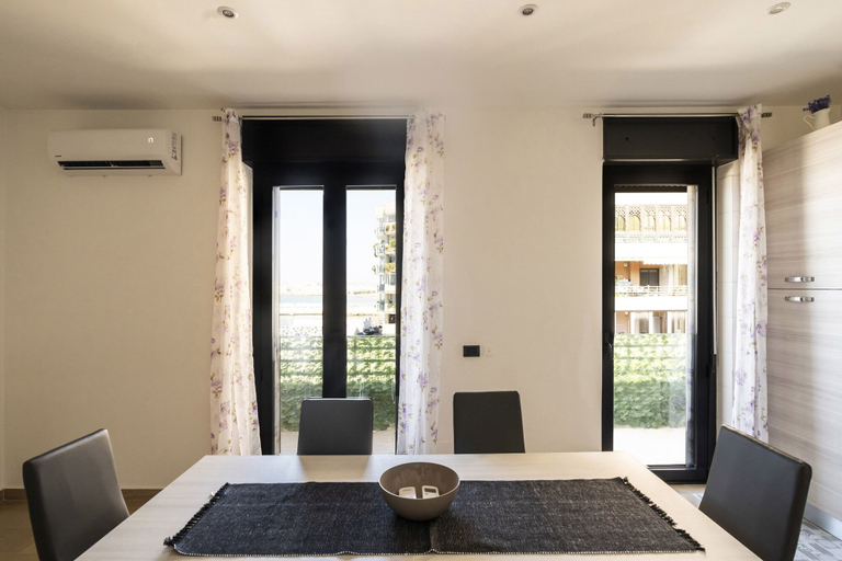 Others 5, Casa Lungomare IX Maggio, Bari