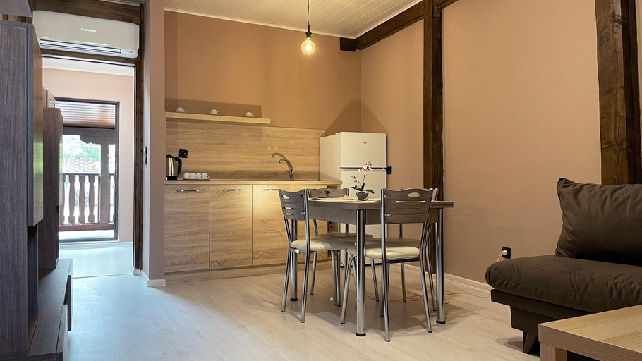 Others 3, Апартхотел Конниците, Veliko Tarnovo