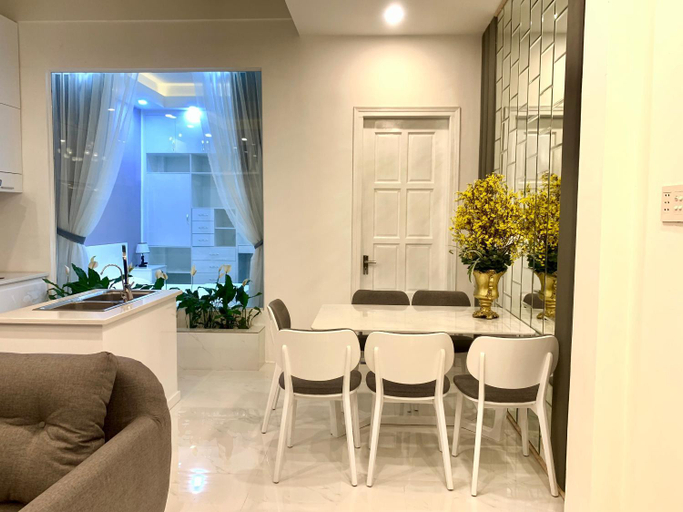 Dining Room 2