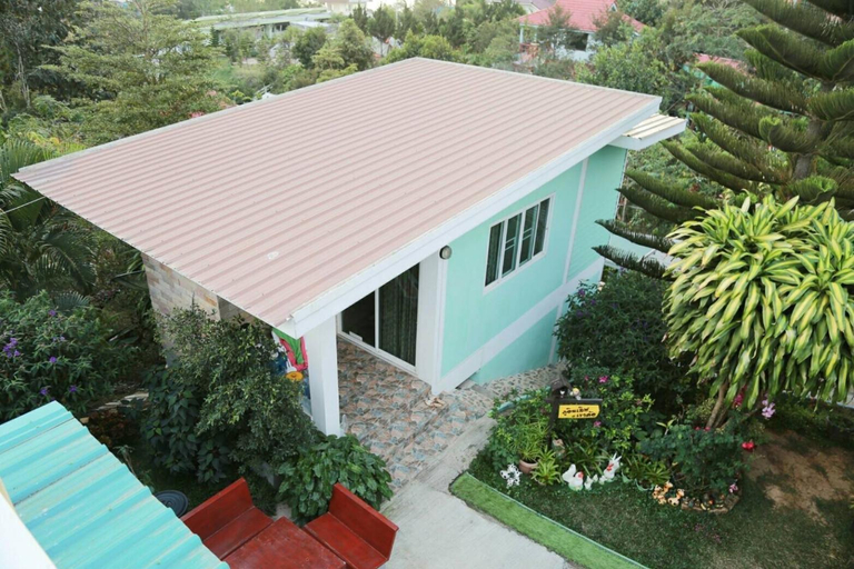 Exterior 10