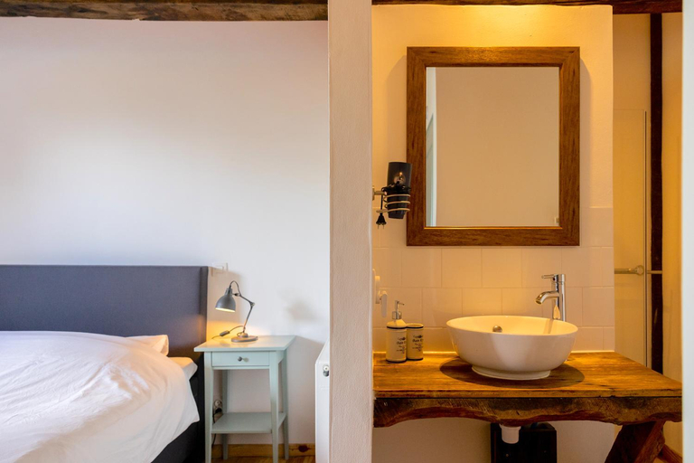 Bedroom 4, Chambres d'hotes Maison Les Galettes, Cher
