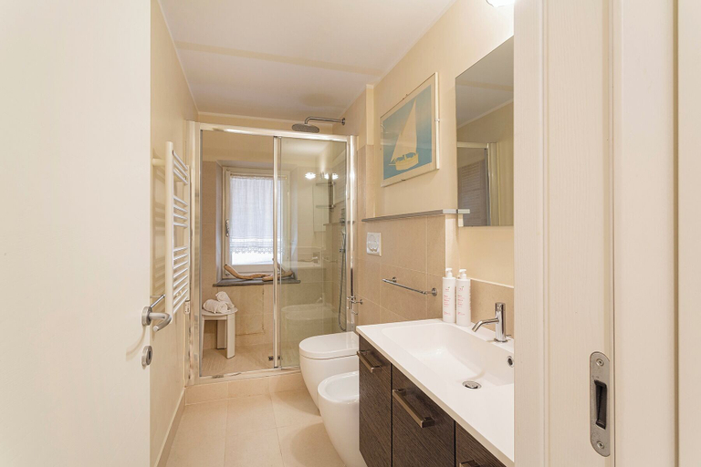 Bathroom, Camogli Charming Home by Wonderful Italy, Genova