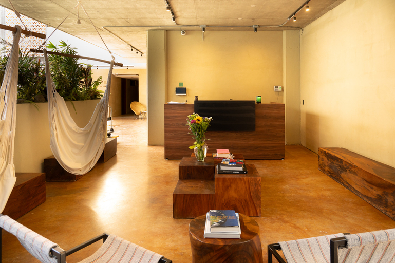 Public Area, Maramara Sayulita, Compostela