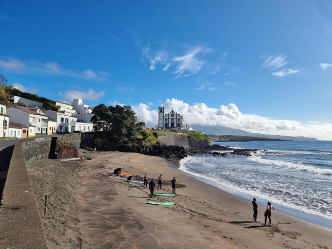 Others 5, Bay House, Ponta Delgada