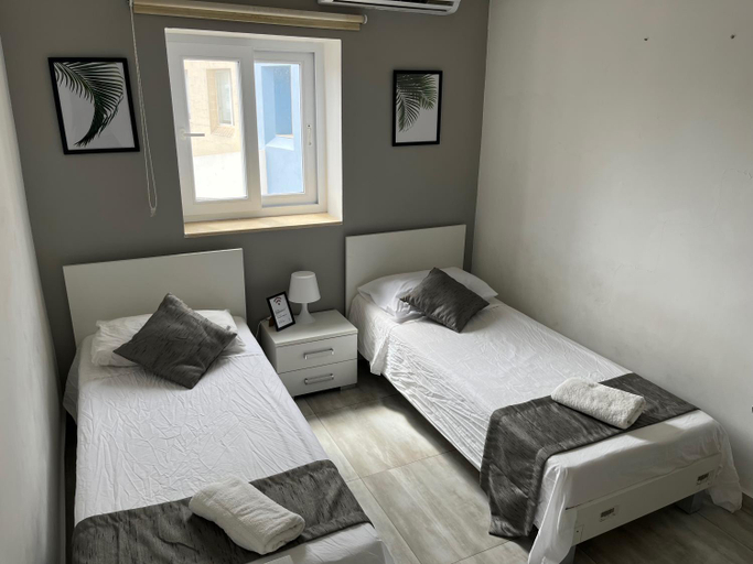 Others 2, F5 Room 3, Private Room two single beds shared bathroom in shared Flat