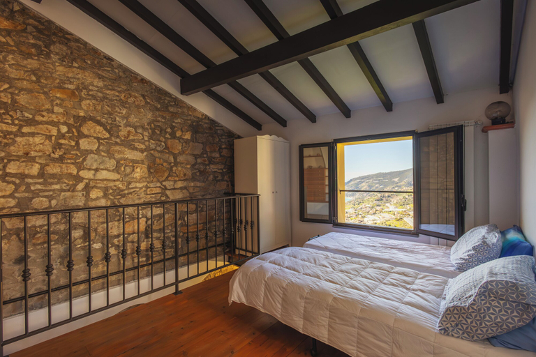 Bedroom 4, Traditional Ligurian House, Imperia