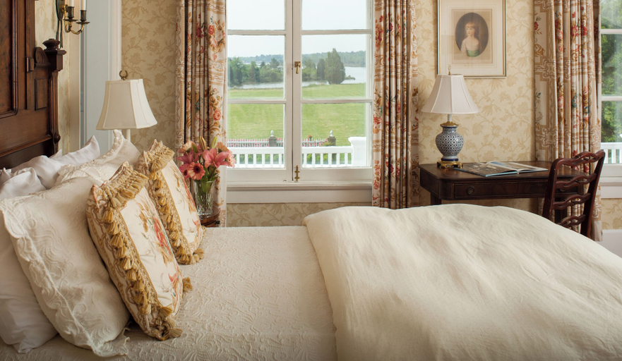 Bedroom 2, Warner Hall, Gloucester