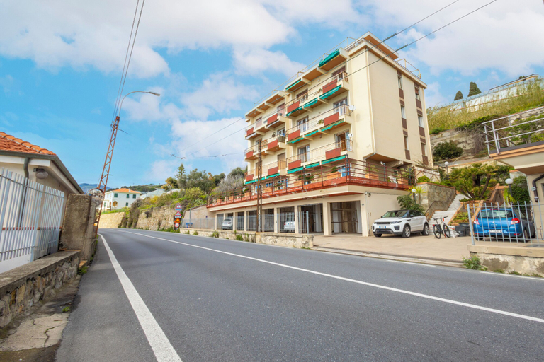 Exterior & Views 2, Mare di Liguria Apartment, Imperia