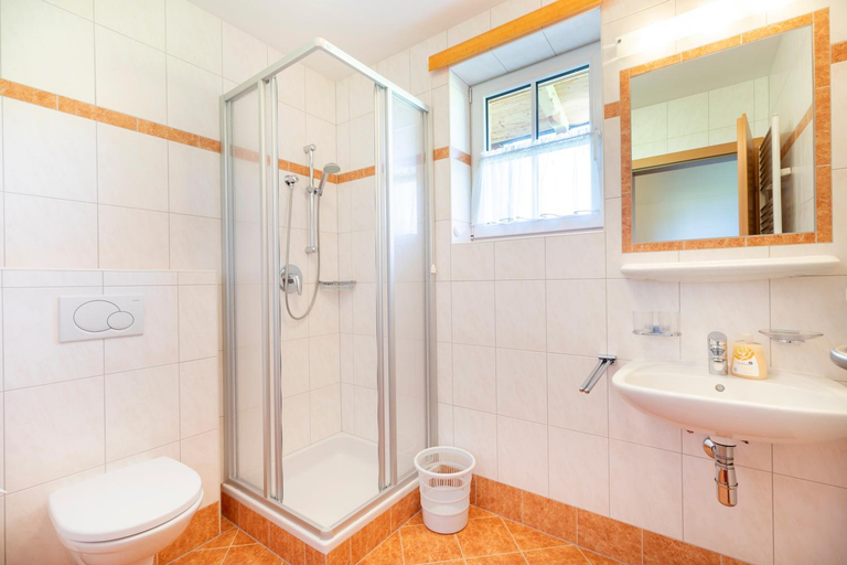 Bathroom 3, Landhaus Fingerhof, Sankt Johann im Pongau