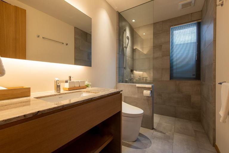 Bathroom 2, Shion, Kutchan