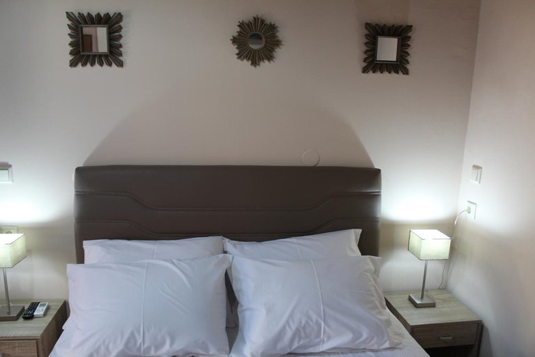 Others 3, My Rooms, Crete