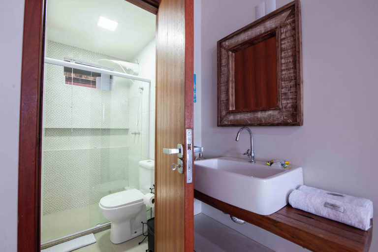 Bathroom 3, Casa da Praia e Suítes 643, Guarapari