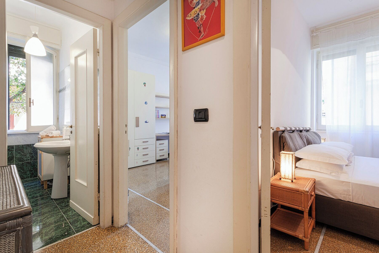 Bedroom 3, Vespucci Blue Apartment by Wonderful Italy, Genova