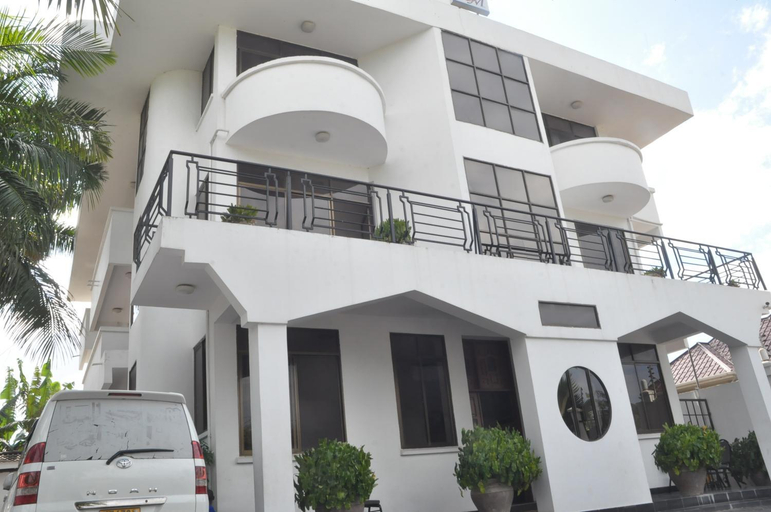 Others 4, Hotel de Mag Deluxe, Kinondoni