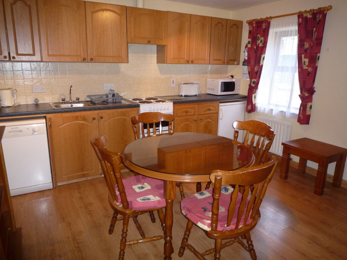 Others 5, Lakeside Lodge Bantry
