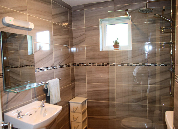 Bathroom, Dunmore Villas Holiday Home No 1