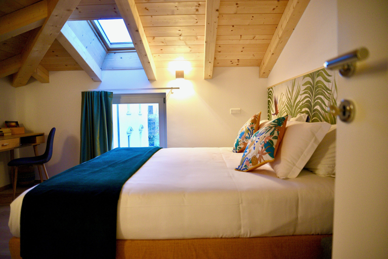 Bedroom 4, Nine Rooms Shared, Trento