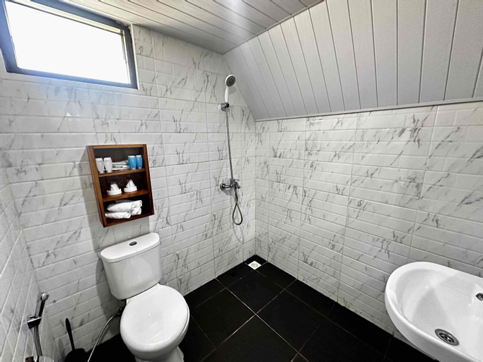 Bathroom 5