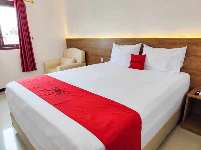 Bedroom 30