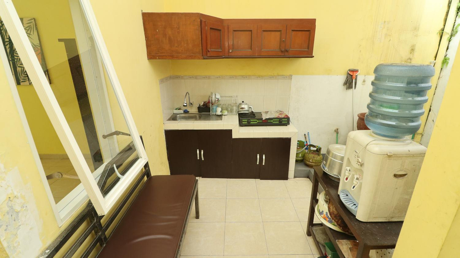 Dining Room 9