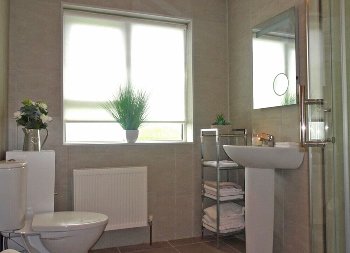 Bathroom, Mary Naoise Holiday Home