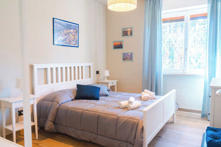 Lemon Apartment with Garden and Sea View, Imperia