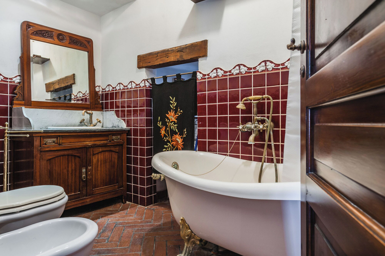 Bathroom, Candelai Country Apartment, Syracuse