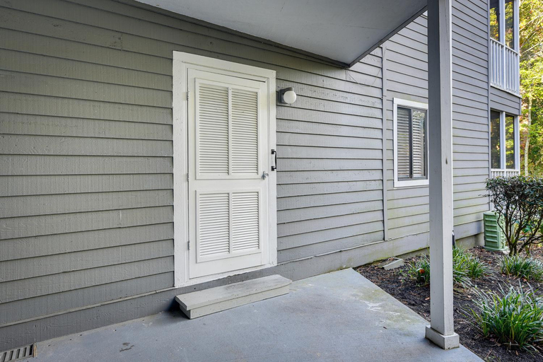 Exterior & Views 1, Walkable Calabash Condo with Pool Access!, Brunswick