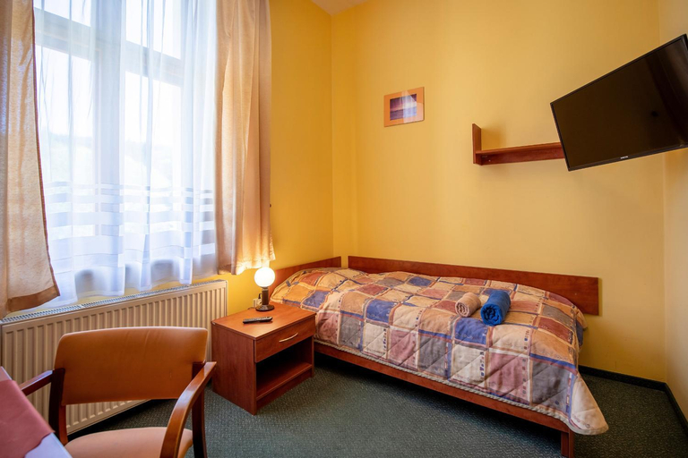 Bedroom 3, Dom Wypoczynkowy Rybniczanka-Wanda Ladek-Zdroj w gorach, Kłodzko