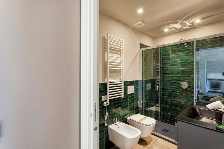 Bathroom 4, Chic & Style in Carignano by Wonderful Italy, Genova
