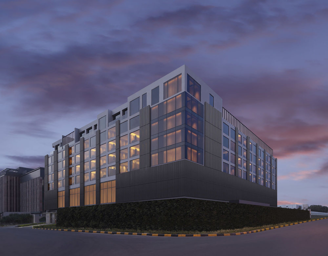 Exterior & Views