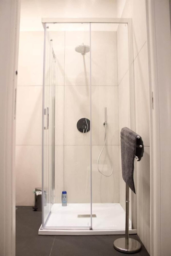 Bathroom 5, Residenza Spinelli, Napoli