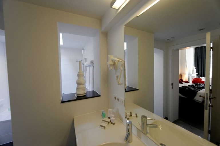 Bathroom 5, Zimmerhof Hotel, Antwerpen
