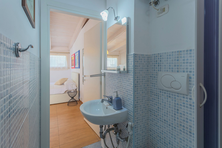 Bathroom 3, Terrazza Corallo by Wonderful Italy, Bari