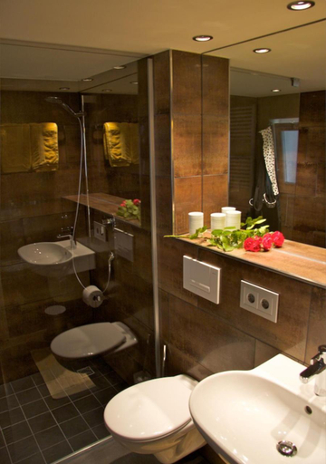 Bathroom 3, Ferienhaus & Weingut am Steingebiss, Südliche Weinstraße