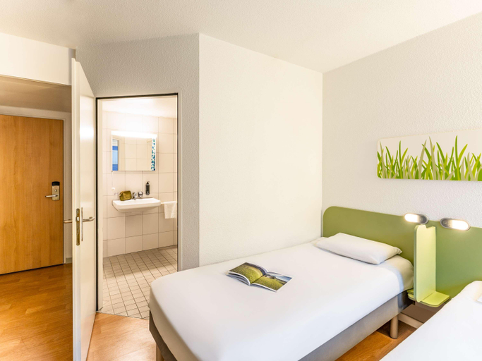 Bedroom 8