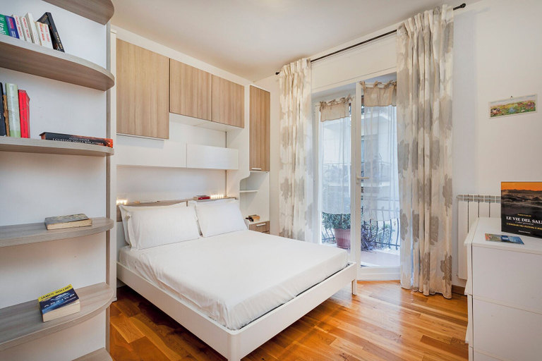 Bedroom 3, Cozy Lighthouse Apartment by Wonderful Italy, Genova